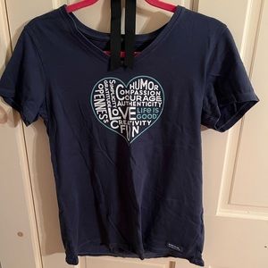 Life Is Good Tshirt size Medium